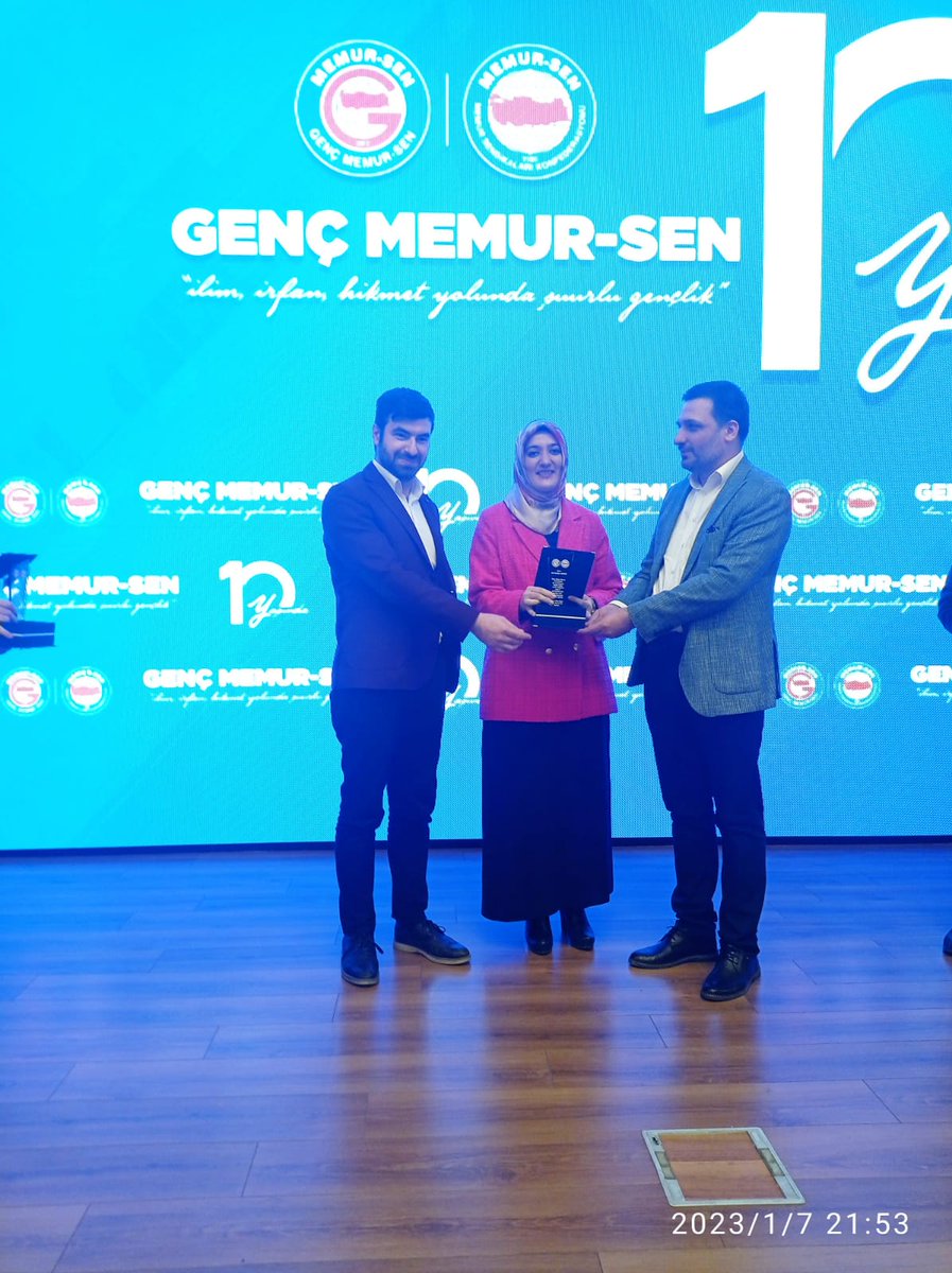 anilakdogan1's tweet photo. @gencmemursen 'imizin 10.yılında Kurucu Başkanımız @beyhaneyup44 ve Genç Memur-Sen Genel Başkanımız @mstemrebalci 'ya çok teşekkür ederim.İdealist, dinamik,imanlı, ilim irfan yolunda ilerleyen,dava ve mücadele sancağını taşıyan, davalarına âşık olmuş gençliğe selam olsun. https://t.co/FR4Pim6OYP