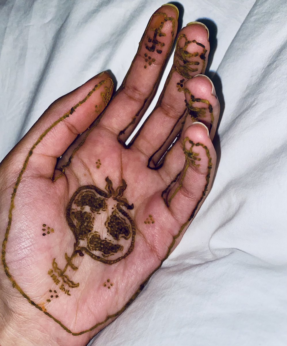JosheenGarcha's tweet photo. #SoilChallenge Henna art for soil 🤎   #SaveSoil @cpsavesoil https://t.co/AKDsilzDU9