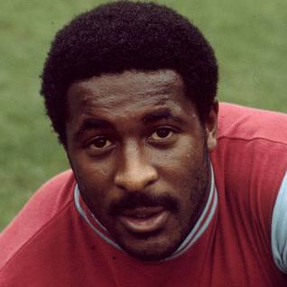 robertmdaws's tweet photo. #ClydeBest , striker ,  played 218 games and scored 58 goals for @WestHam over 7 seasons between August 1969 and January 1976. https://t.co/L8bf7AGLDB
