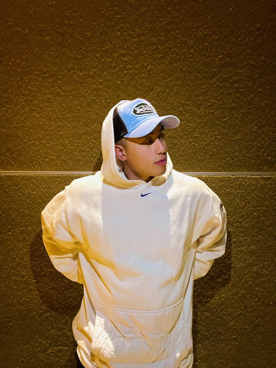 anthonytrvn's tweet photo. baby blues 🧢 https://t.co/Dxig6feYKJ