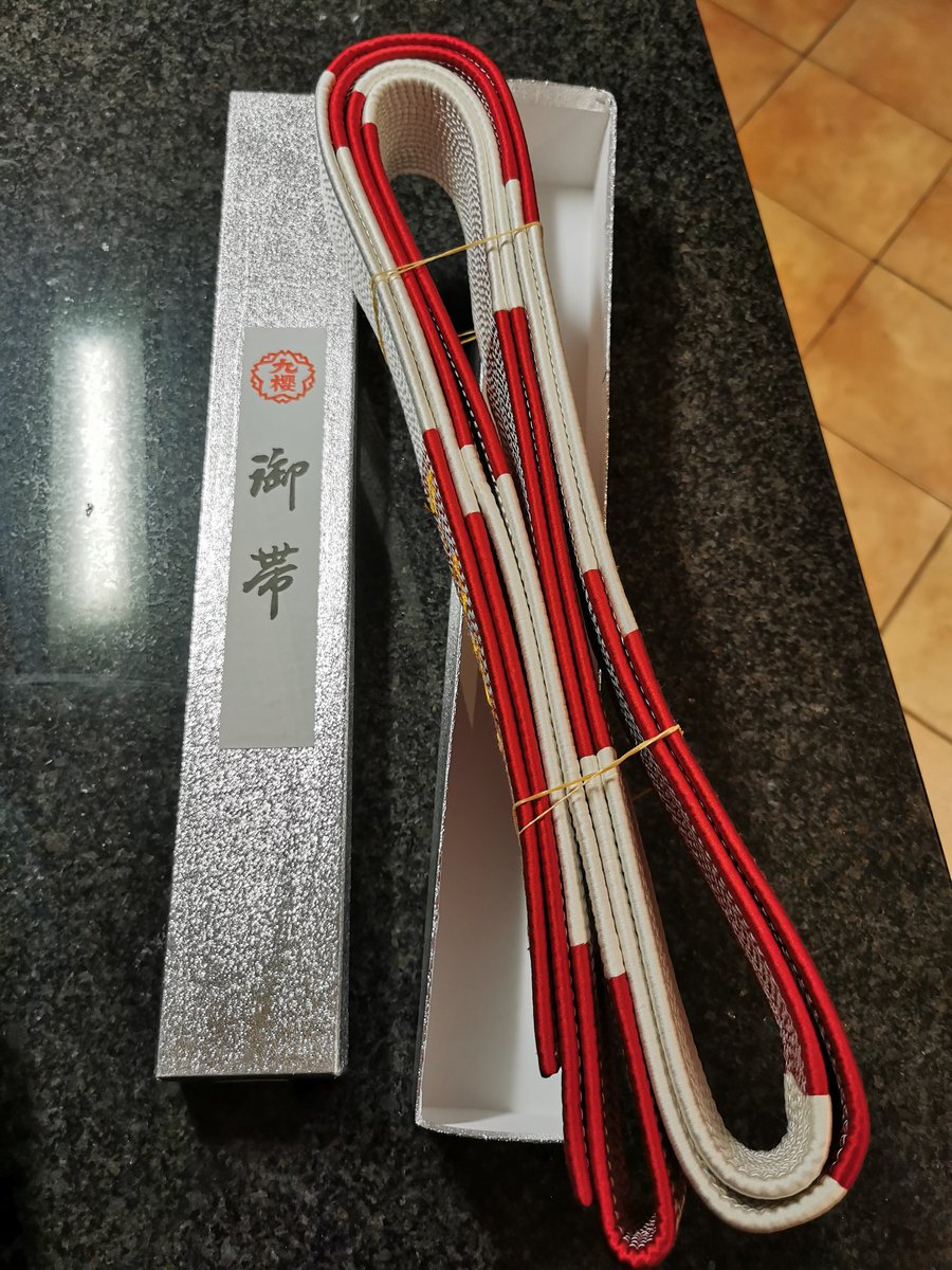 judocabra's tweet photo. We got our head coach Alonzo Henderson a custom made #obi from #Kasakura in Japan as a gift to celebrate the awarding of his 6th dan @Judo @IrishJudo @sportireland

Thanks to @RobinLowry6 and other friends who came along for the presentarion https://t.co/hnJs7ZkIQu