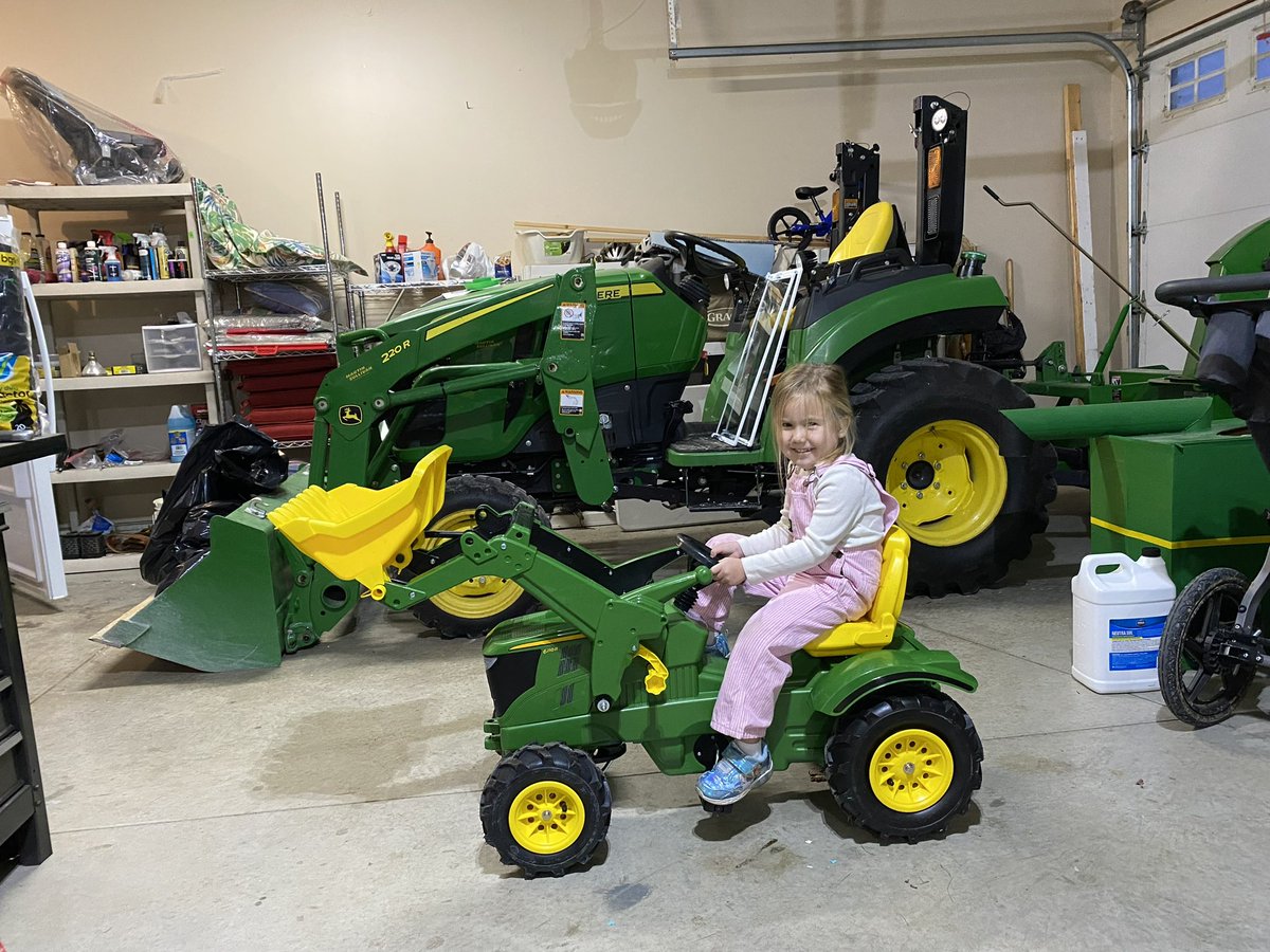 Building together <a href="/JohnDeere/">John Deere USA</a> #deereemployee