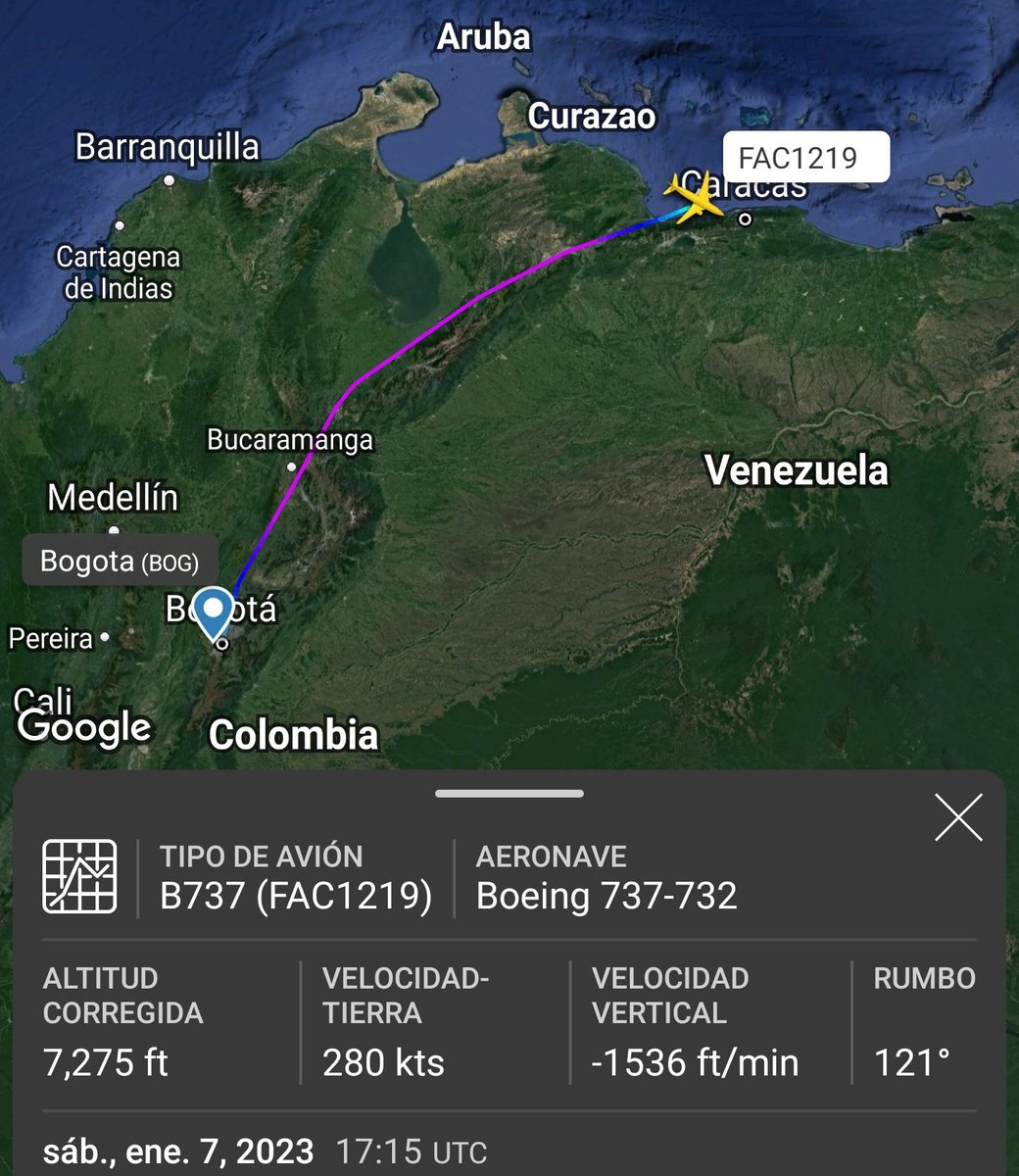 Arr3ch0's tweet photo. El avion de la Fuerza Aérea Colombiana que usó Petro para ir a Caracas continúa en Maiquetía #FAC1219 🇨🇴 https://t.co/QmycDEtN7Z