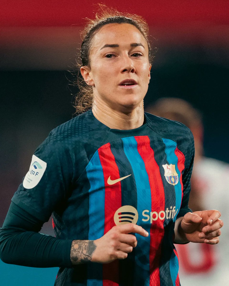 Lucy Bronze on Twitter: "Starting the year right +3️⃣"