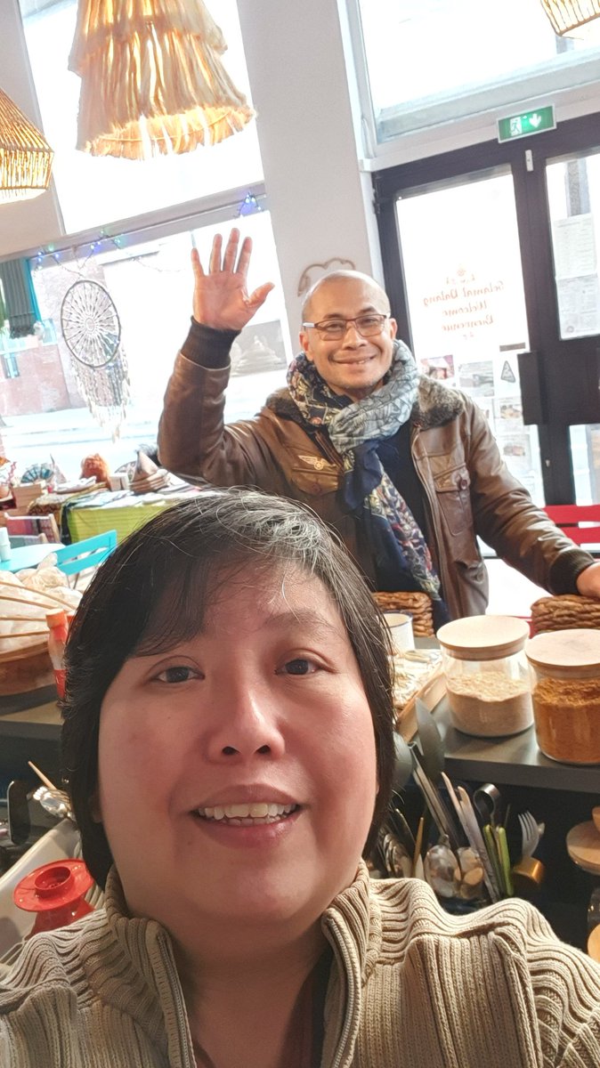 Lamaisondelind1's tweet image. Nice chit-chat with fellow Indonesian Diaspora in France Pak Sam who's been in Paris more than 25 yrs !
#weekendworking #lamaisondelindolinonesieparis