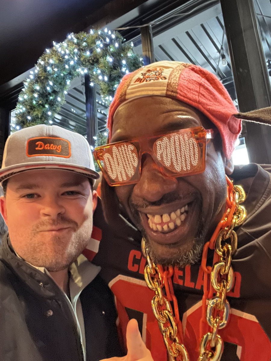 RayBucknell's tweet photo. @williestyles216  and I prepping for Browns v Steelers from @RolandsSG https://t.co/OldMsMrAXT