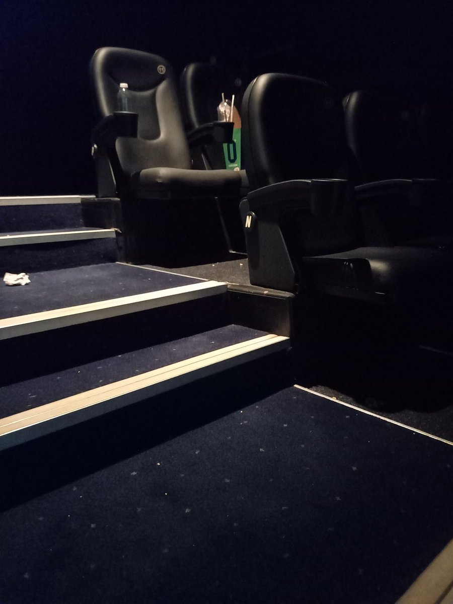 StopMoSteph's tweet photo. @ODEONCinemas #cardiffodeon Having paid nearly £30 for 2 cinema tickets, I feel like the least you can do is make sure the screens are clean. Multiple seats and floor coverd in food containers and junk. https://t.co/ooB4i9KsGW
