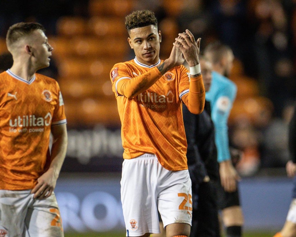 Not a bad start🍊top team performance🫡Fans were amazing! <a href="/BlackpoolFC/">Blackpool FC</a>