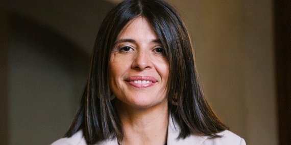 ProvosteYasna's tweet photo. Es curioso que en un gobierno que se define como feminista sean siempre las mujeres las que terminen asumiendo la responsabilidad política por las decisiones del Presidente. https://t.co/KCwuBpaXaN