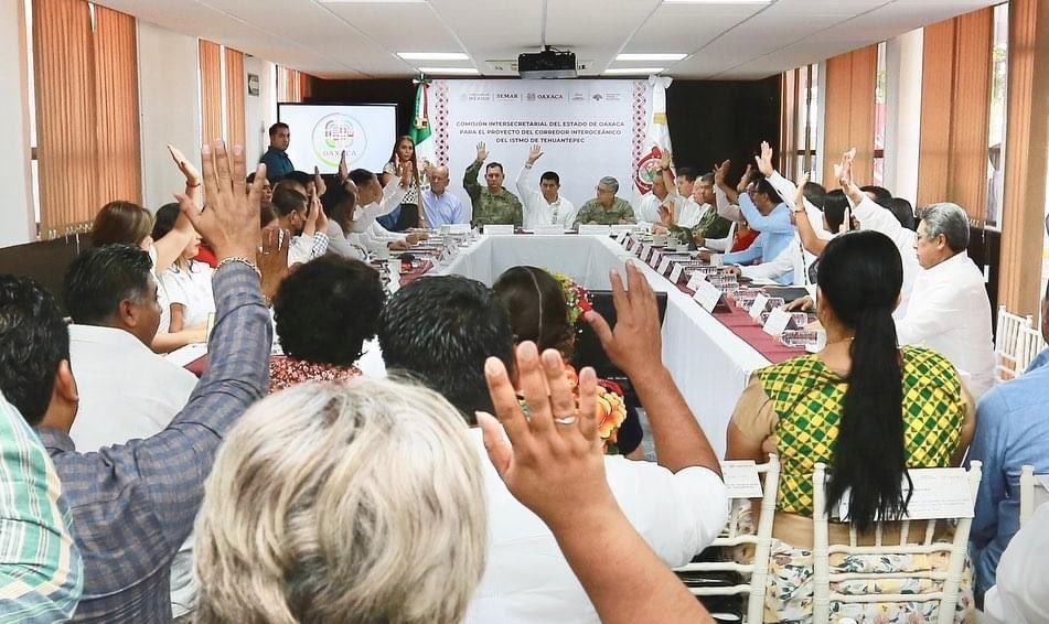 1- Asistí a la reunión para la Instalación de la Comisión Intersecretarial del Estado de Oaxaca realizada en Salina Cruz, la cual fue presidida por nuestro gobernador <a href="/salomonj/">Salomón Jara Cruz</a>. Sabemos que este gobierno está comprometido con el bienestar #Oaxaca…