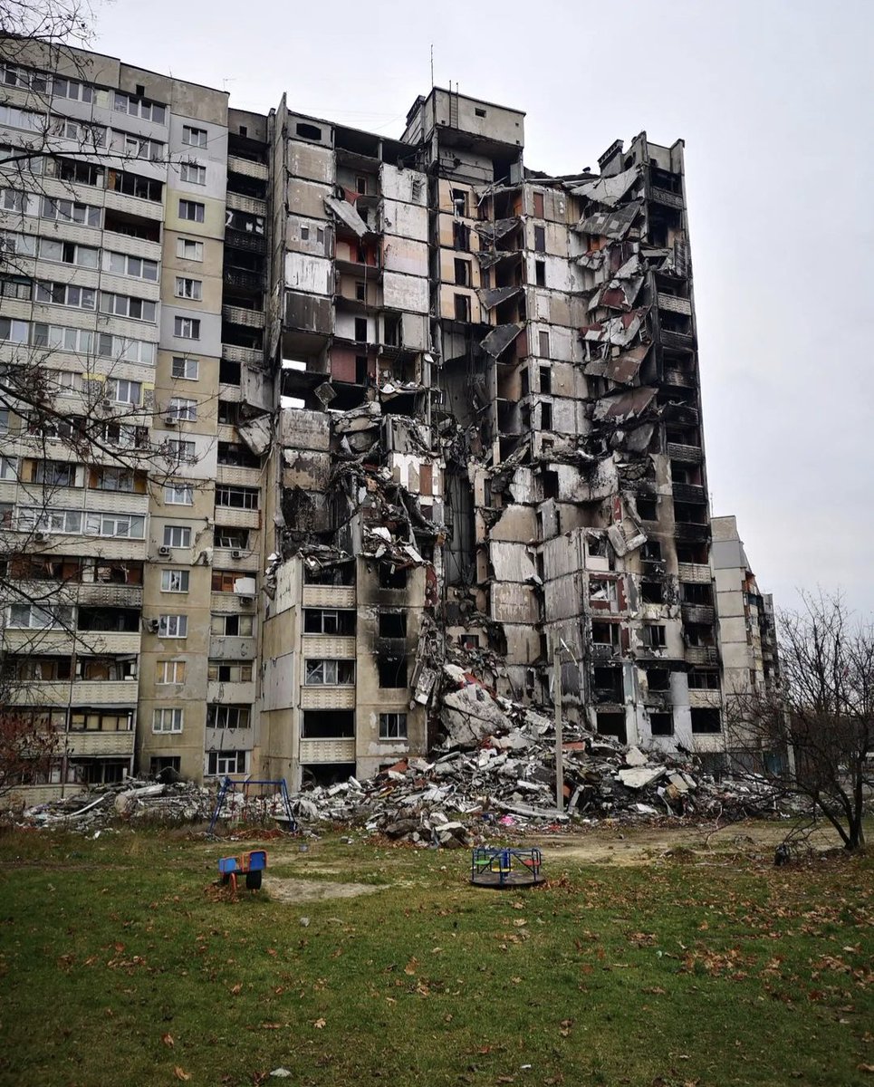 BogemnyiArtist's tweet photo. Здесь я жил https://t.co/JLD2CbCGa6