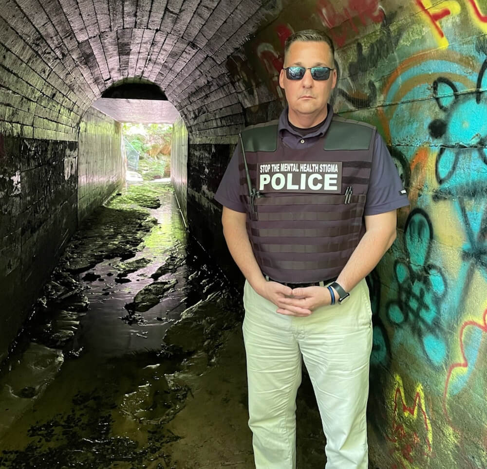 DisabledWorld's tweet photo. Stop The Threat - Stop The Stigma: A Police Officer's #MentalHealth
Adam A. Meyers, a Wisconsin Police Officer for 21 years, writes regarding the stigma often attached to #mentalillness and #traumaticexperiences
https://t.co/dm3yertEIV https://t.co/69hk683ihL