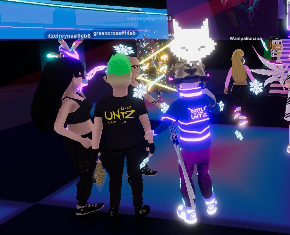 UNTZ UNTZ UNTZ!!!! <a href="/randomraversgg/">Random Ravers | UNTZ</a> , we are at the @SugarClub_ . LFG FAM, join us play.decentraland.org/?position=-4%2…