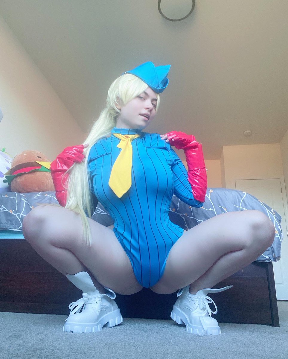 MuscleMommyCosplays (🍑Linnea) / MuscleMommyCosp leak pics and videos