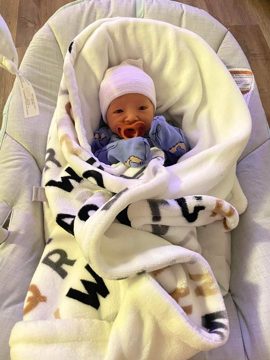 MistyHeredia's tweet photo. Bob and I are grandparents to this beautiful, healthy little one ❤️❤️❤️ Welcome to the world, Robert Jayden Heredia ❤️❤️❤️ we love you to the moon and back! ❤️❤️❤️ https://t.co/qLWwwjTpIR