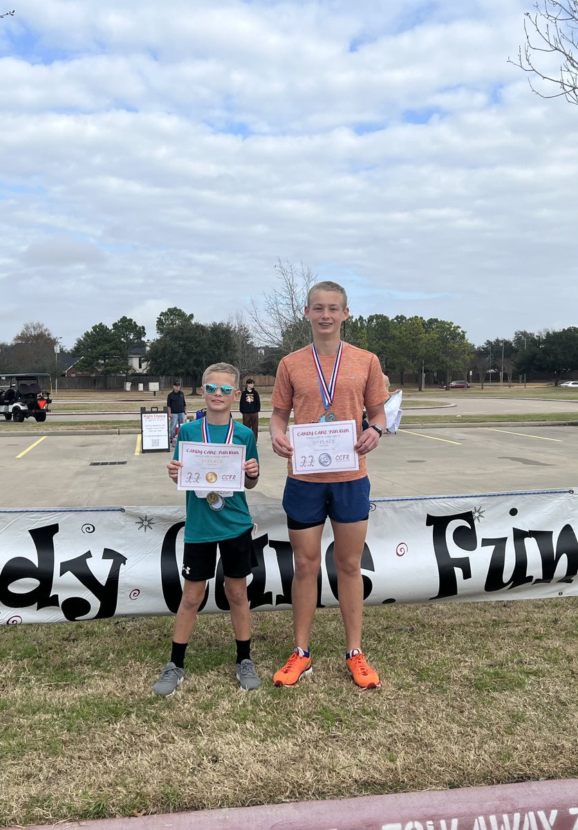Great morning for our family in the candy cane fun run! 2 podium spots🥇 in 7-8 boys <a href="/SwenkeCFISD/">SwenkeCFISD</a> and 🥈 in 13-14 boys <a href="/salyardsms/">Salyards MS</a>! Love supporting my boys schools and where I work <a href="/CFISDKeith/">Keith Elementary</a> #BeKeith