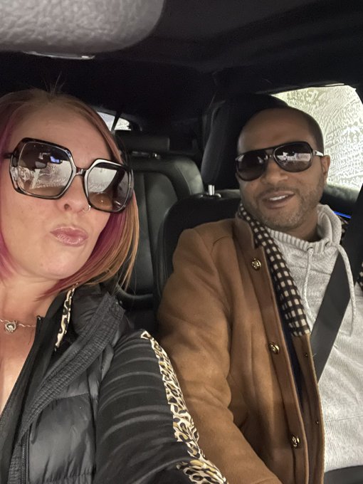 Out shopping with Hubby @DoggVision for our Miami shoot ! https://t.co/4hD9OygCwu<a class="tags" href="/tag/doggvision">@doggvision</a><a href="/tag/mvsales"class="tags"><span>#mvsales</span></a>