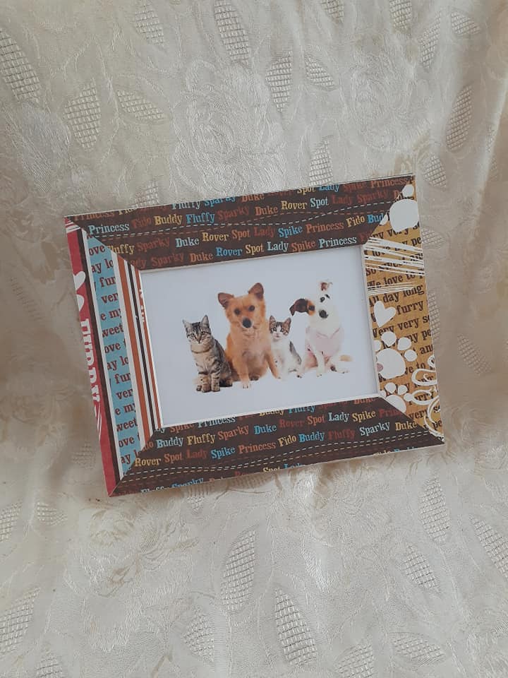 Dog Themed Acrylic Frame
etsy.com/listing/102504…
#pinkpussykatvintage #frame #acrylic #acrylicframe  #dogframe #petframe #dog #pet #woof #bark #projects  #handmade #etsyhandmade #oneofakind #OOAK #vintageetsy #etsy #etsyshop #etsyvintage