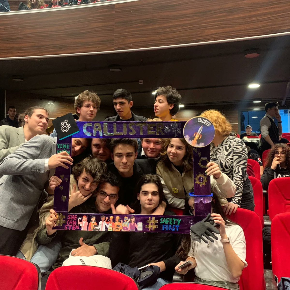 callisterfrc's tweet photo. Üsküdar Bilim Merkezi'nde @HuntersRobotic ve @techtolia7748 önderliğinde düzenlenen FRC Kickoff etkinliğine katıldık. https://t.co/DXTtTos5gV