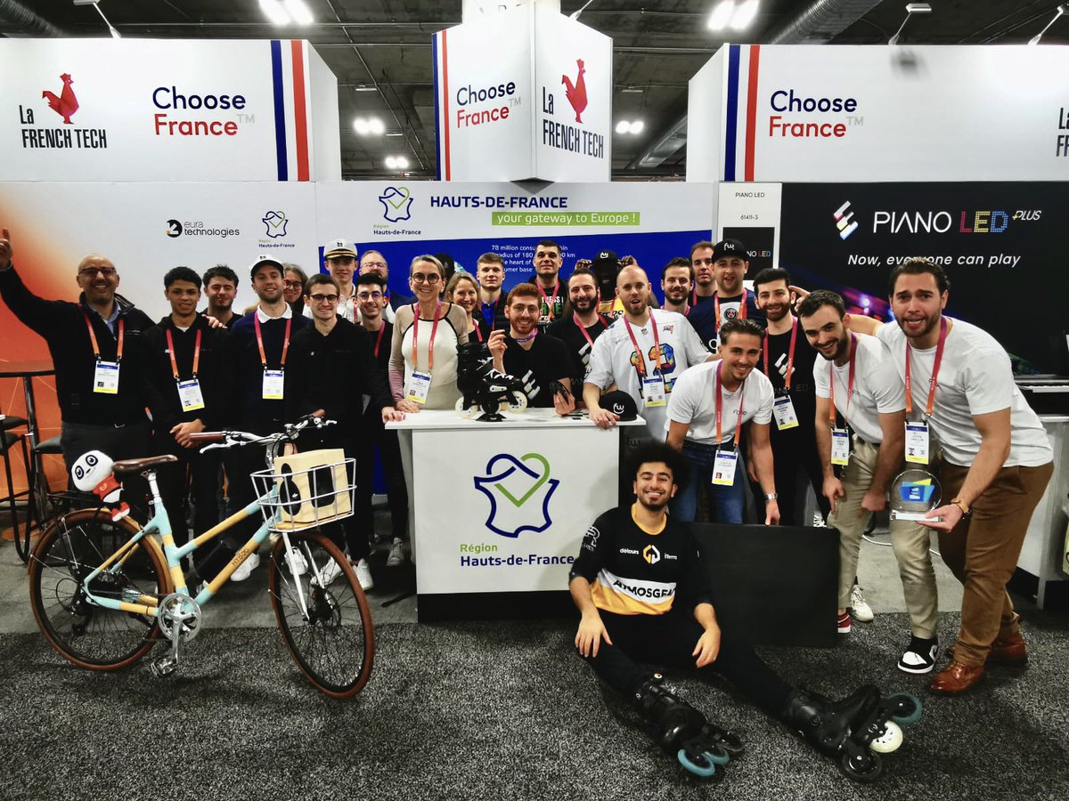 En direct du #CES2023 de #LasVegas 

✅ Une belle photo de famille de nos 7 pépites régionales qui exportent tout le savoir-faire des #hautsdefrance au plus grand salon de l’innovation !

Cc <a href="/octavio_tech/">Octavio</a> <a href="/HybooBike/">Hyboo Bike</a> <a href="/LaFrenchTech/">La French Tech</a> <a href="/euratechnologie/">EuraTechnologies</a>