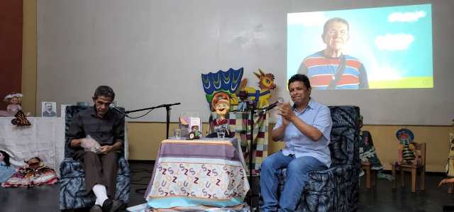 BiblioNacCuba's tweet photo. Orpí Galí en El Autor y su Obra en la Biblioteca Elvira Cape DE Santiago de Cuba 
https://t.co/LSa9ksAldw
#Bibliotecas #leer #literatura #Libros #CubaEsCultura #BNCJM #lectura #LeerEsCrecer https://t.co/YivibWcIz3
