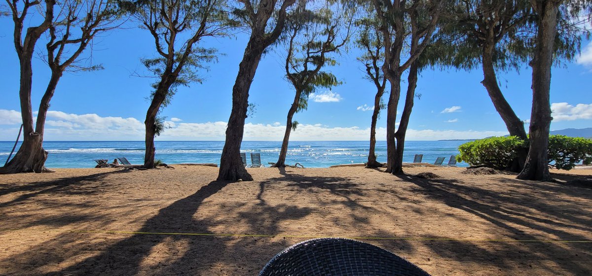 WesPollart's tweet photo. Can't beat the view today! Cheers! https://t.co/HlEYp3ipdS