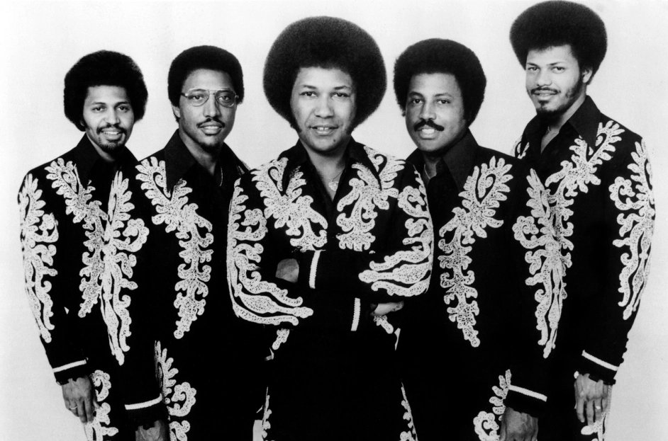 danopaquette's tweet photo. The results are in, and Tavares is now in the DanoLovesMusic Almost Hall of Fame! We gave them 34.7% of the 144 votes. Our 1481st ballot is coming up shortly! #danolovesmusicHOF #AlmostHOF #Tavares https://t.co/5YMd7eZxov