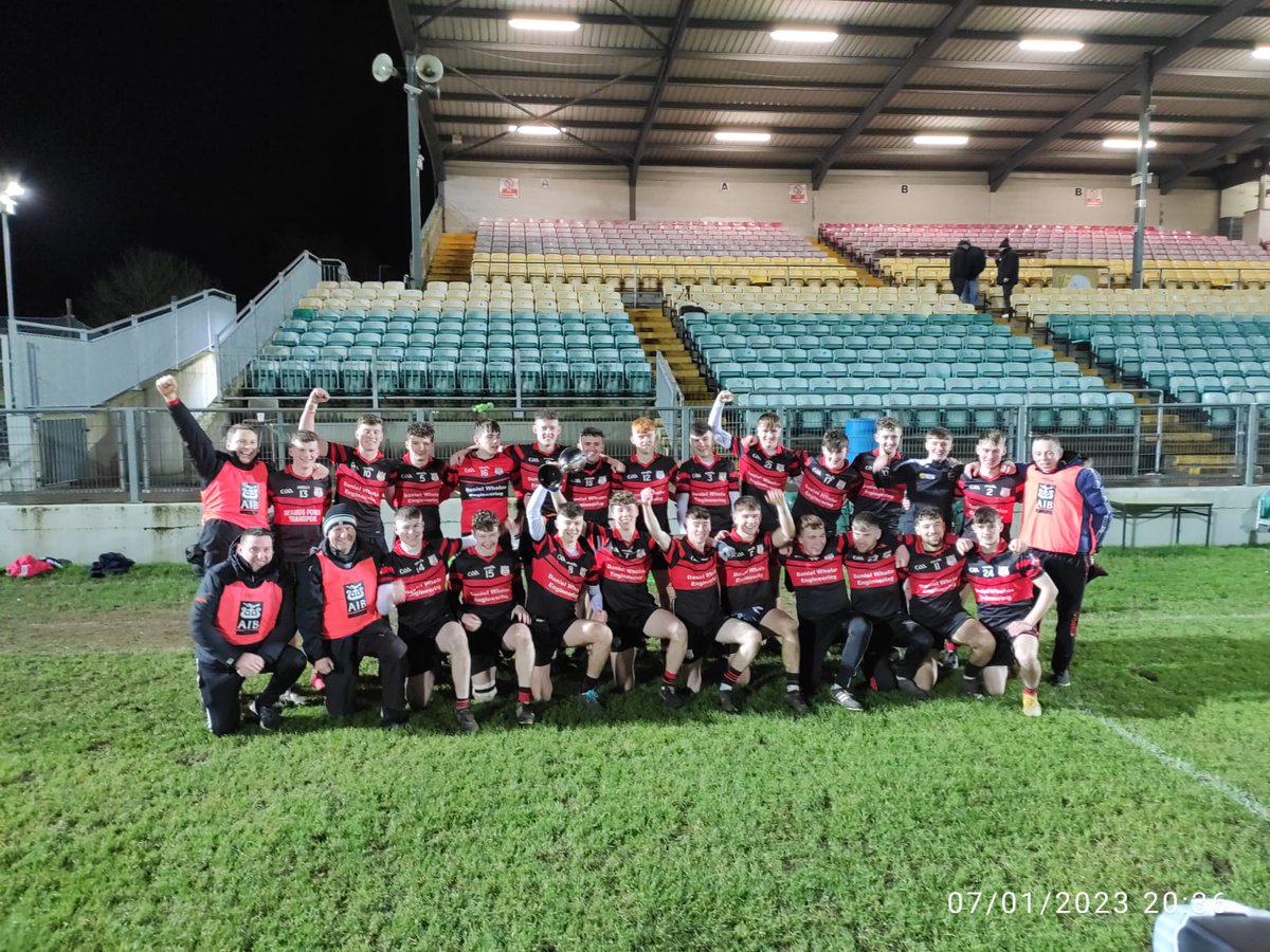 History Makers 🔴⚫️

U20 A Football Champions 2022.

MLR 1.11
Eire Og 1.10

An unbelievable display in NCP coming from 7 points down to capture our first ever "A" Football title.
 That's the u20 A double for this group in 2022, the future is bright 🔴⚫️