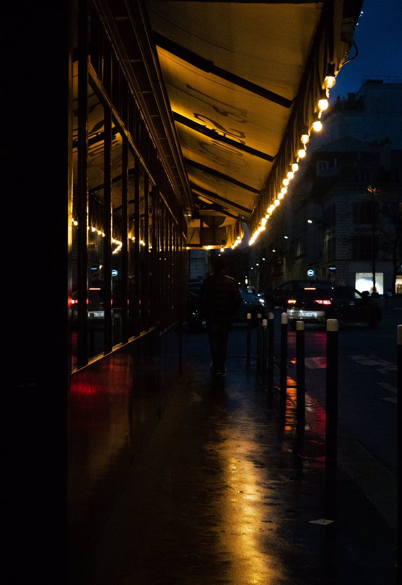 Marie_Merlet's tweet image. Light in the night 📸
.
.
#photooftheday #photography #photographer #NightPhotography