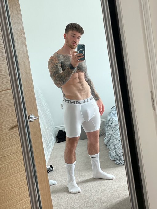 Click https://t.co/3x6d7ZQcv6 for my exclusive content.. treat yourself 😜👀 https://t.co/vVOD9AHpKZ