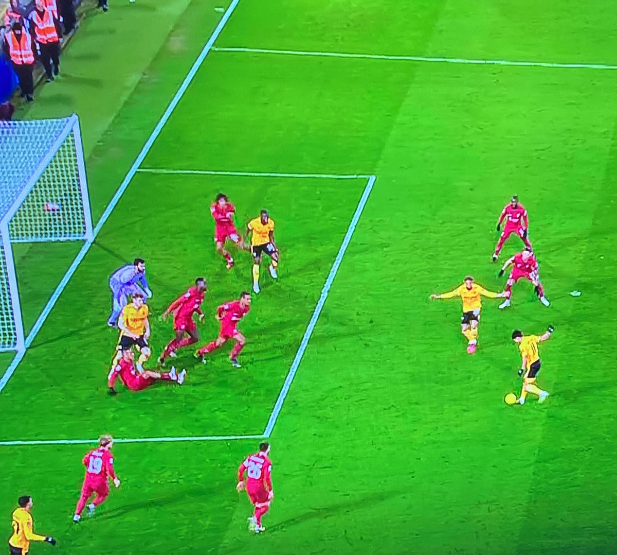 wolvesmolinews's tweet photo. DON’T TELL ME THAT ENGLISH FOOTBALL ISN’T CORRUPT!!!!! #FACup #LIVWOL #wolves #COURRUPTION!!!!!! https://t.co/eMEGYOEy64