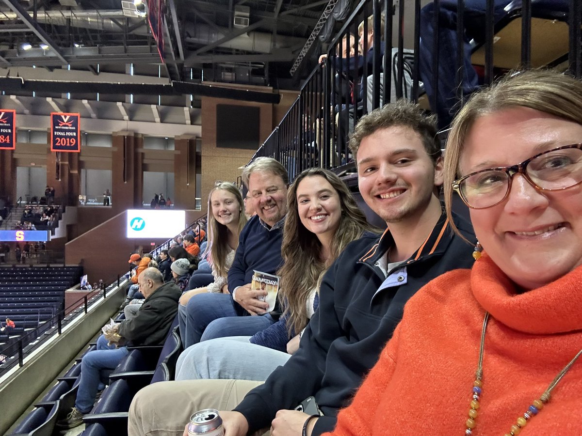 bsiderich's tweet photo. Great day for UVA Basketball! #GoHoos https://t.co/gR8SpBs7z4