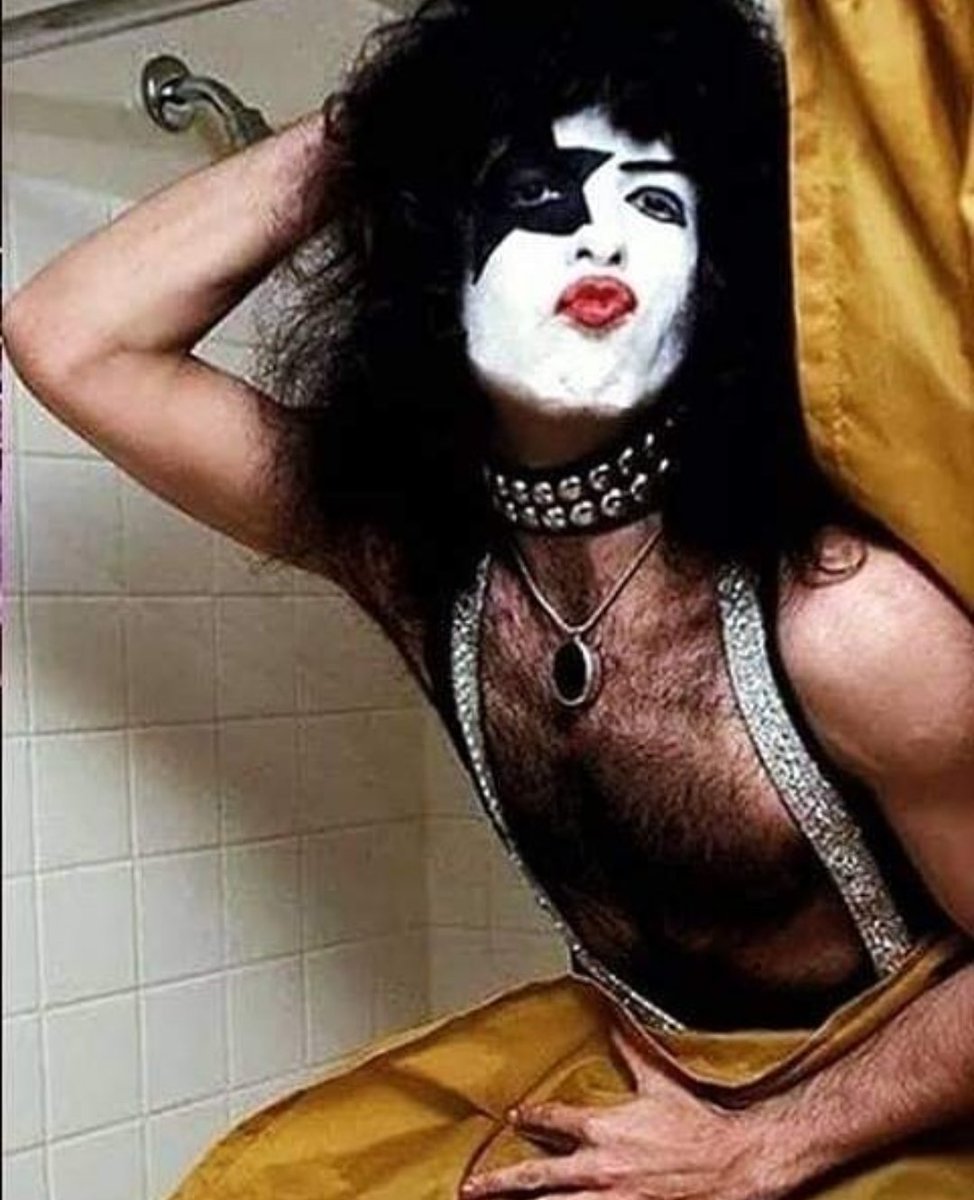 skullstar01's tweet photo. 🌟StarChild Saturday🌟
Hope everyone is having a great weekend. Much ❤ All
⚡☠️⚡
#KISSArmy #KISS #PaulStanley #StarChildSaturday #StarChild https://t.co/Lin6MNVONg