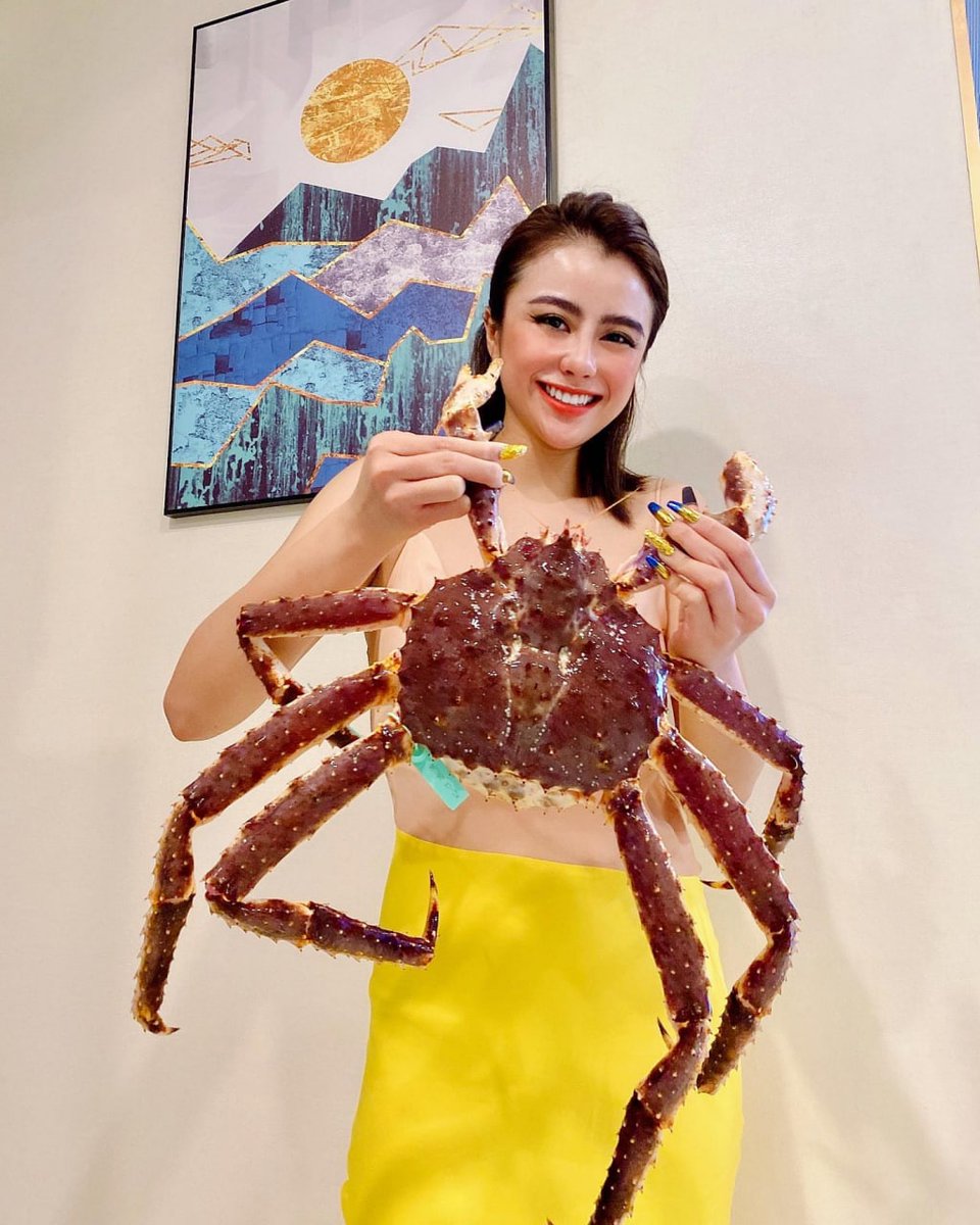 KEN72120818's tweet photo. A pound of Alaskan king crab legs=happy michelle🥰🥰
#kingcrab
#crabcravings https://t.co/wjMVZjZGXi