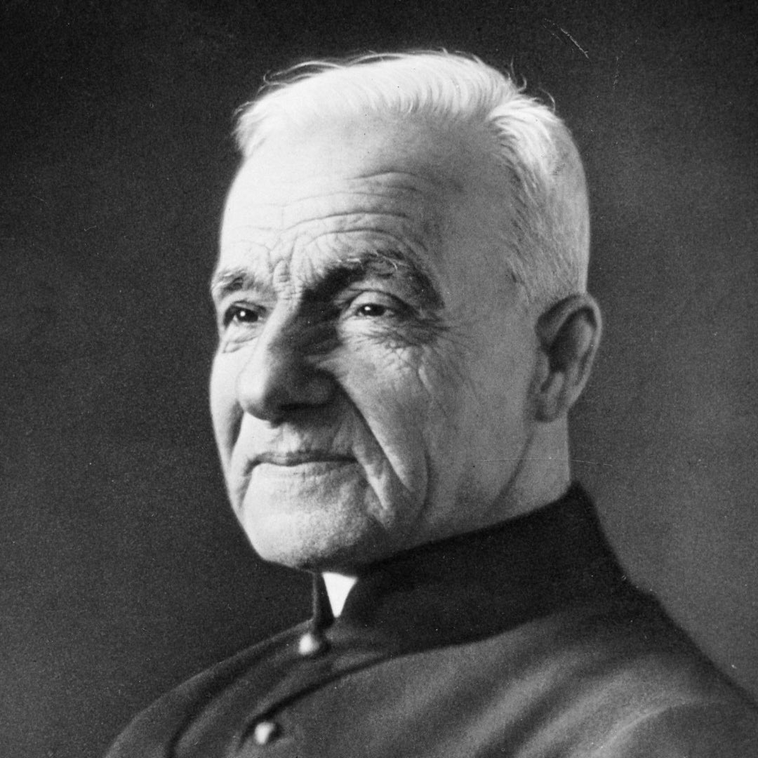 nick_cotman's tweet photo. Today is the feast of the patron saint of @HolyCrossCSS, St. Brother André. Share with him your hopes for 2023 and ask for his intercession over the year ahead! https://t.co/rmf3flGKeA