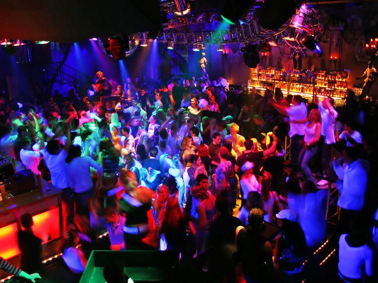 ATILIOLACASONA's tweet photo. #DISCO #LACASONA #DUEÑO #ATILIOAMADO #BOLICHE EN #LANUS #CASOFAMOSO #INFORME DE #INVESTIGACION #LANACION #DEUNA y #ALPIE #NOCHESMAGICAS #Lanus https://t.co/nxSsFJHLUf