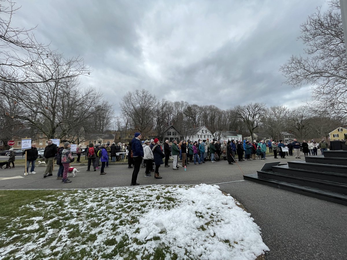 Great to rally with our friends today at ⁦@ConcordIndivis1⁩ ⁦@MAIndivisible⁩ #ProtectDemocracy #Jan6Justice