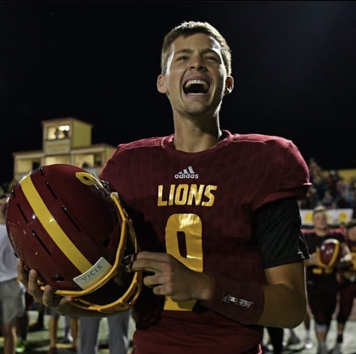 Luke Johnson tweet media