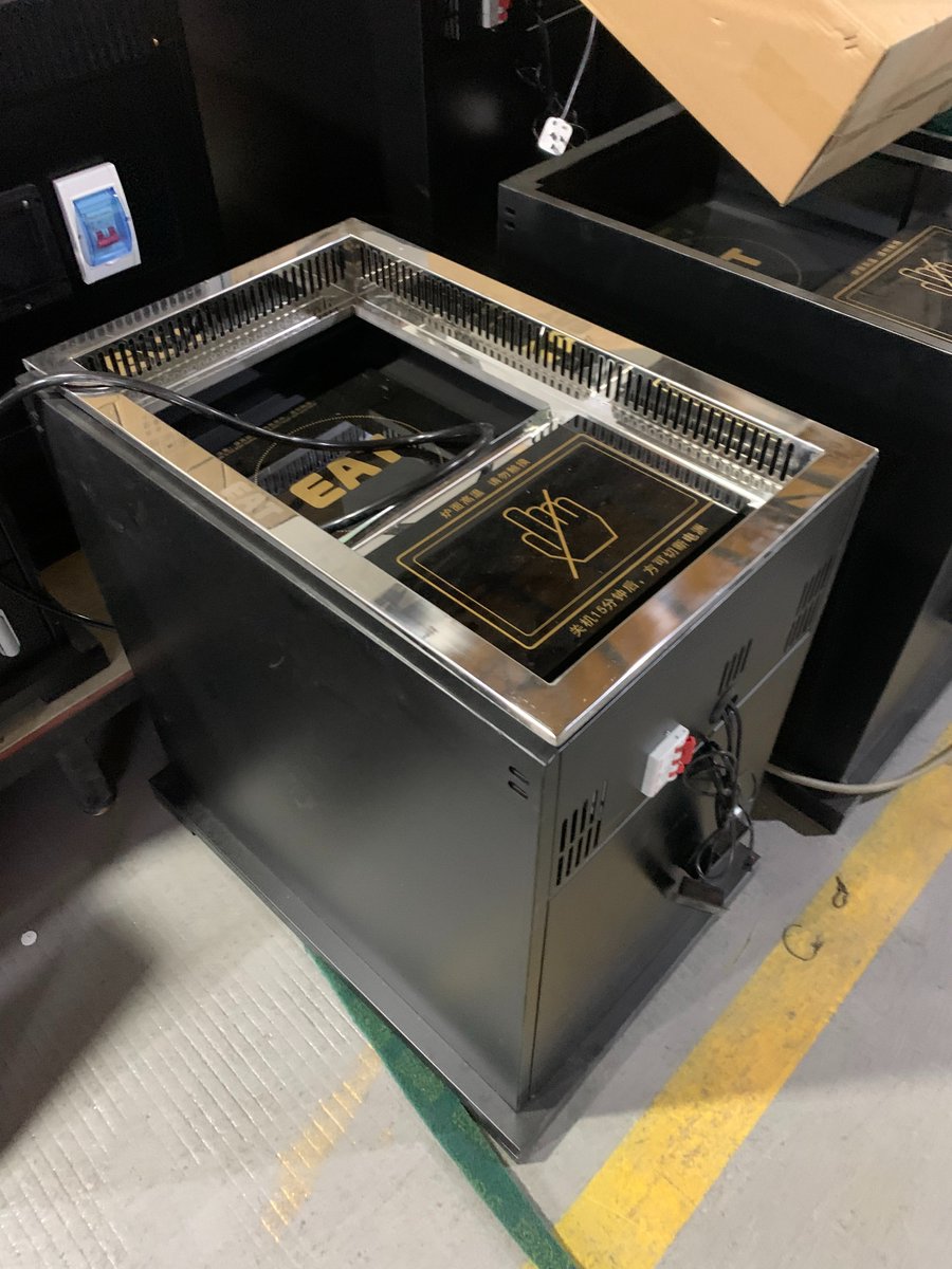 VdNtmxbLdQD88cp's tweet image. Roast and rinse integrated table, commercial hot pot barbecue integrated equipment烤涮一体桌，商用火锅烧烤一体设备，餐桌一体化设计，桌脚内置活性炭净化器 #Hotpottable #火锅桌 #火锅桌椅定制 #烤涮一体火锅 #烤涮一体桌 #烤涮 #火锅烧烤一体桌 #火锅餐桌椅 #无烟火锅桌 #烤涮一体炉 #fyp