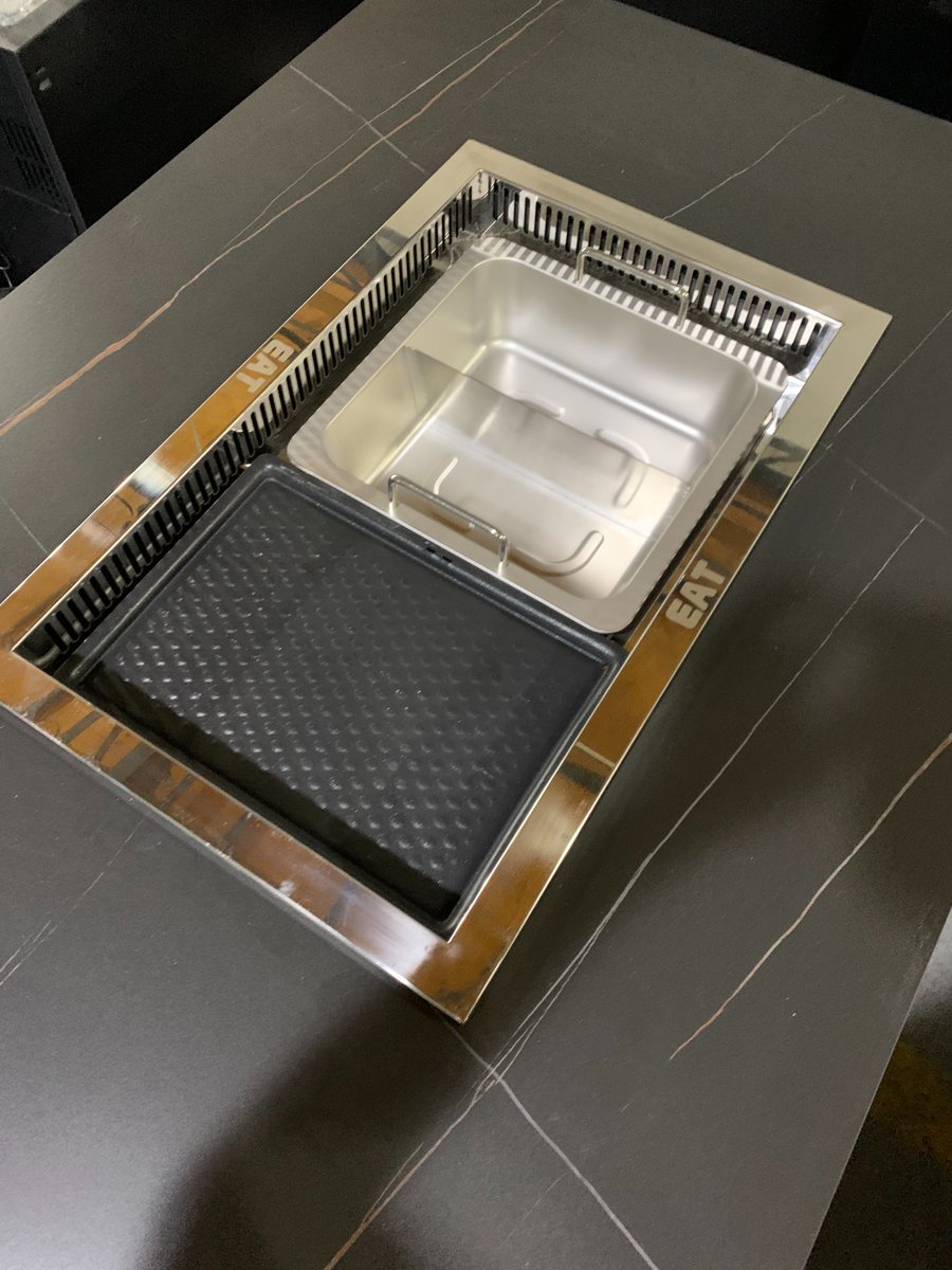 VdNtmxbLdQD88cp's tweet image. Roast and rinse integrated table, commercial hot pot barbecue integrated equipment烤涮一体桌，商用火锅烧烤一体设备，餐桌一体化设计，桌脚内置活性炭净化器 #Hotpottable #火锅桌 #火锅桌椅定制 #烤涮一体火锅 #烤涮一体桌 #烤涮 #火锅烧烤一体桌 #火锅餐桌椅 #无烟火锅桌 #烤涮一体炉 #fyp