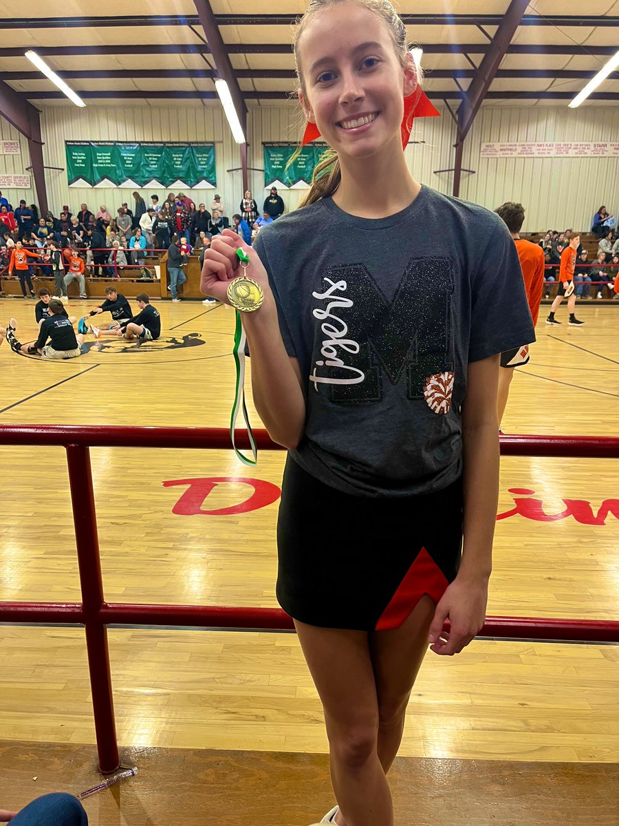 adwilliams3030's tweet photo. Been a great week of basketball! Boys finish first! Girls take fourth! Congrats to Beau, Jog, Braxton and Aubs for All Tournament honors! Love you @aubreyjaye_   #senioryear #futurejet 🏀🥎📣 https://t.co/qWIA03R6He