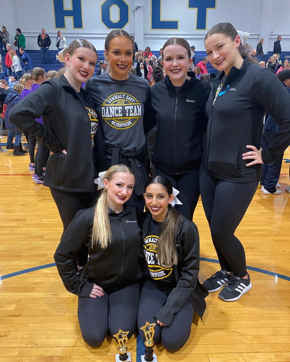 FZEVDT's tweet image. What a great day at the Holt Regional! Bringing home 2nd in jazz and 3rd in pom! Catch us back in action in a few weeks at the Mehlville Invitational!