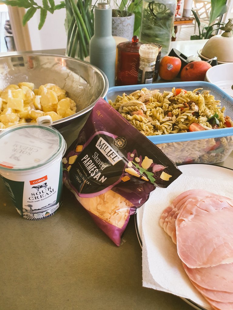 The five primary food groups of #harvest22. Bacon, potatoes, pasta, mayo and cheese. FACT.