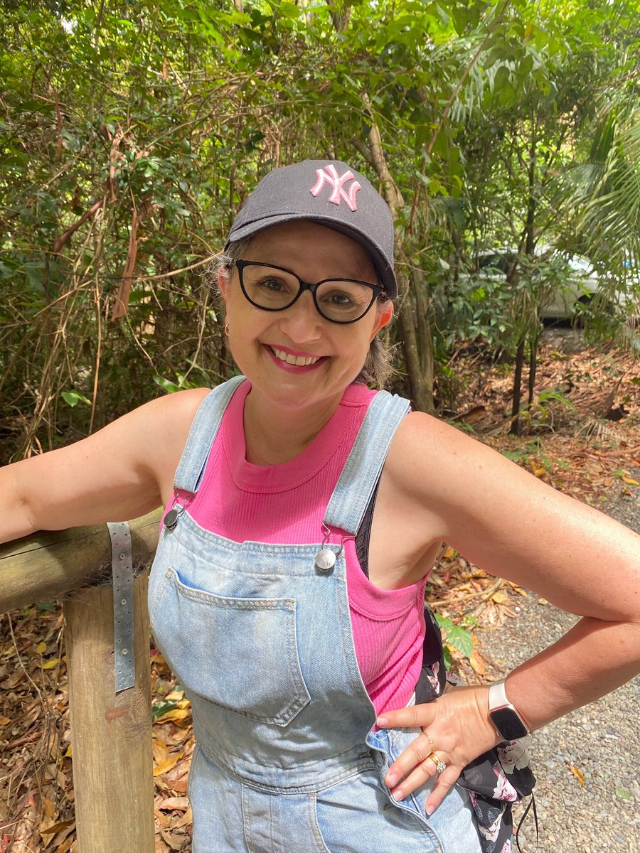 GiselleFwrites's tweet photo. Fabulous Rainforest Sky Walk. I love a Queensland summer 🌺 #summervibes #rainforestwalk https://t.co/Du06po7LAJ