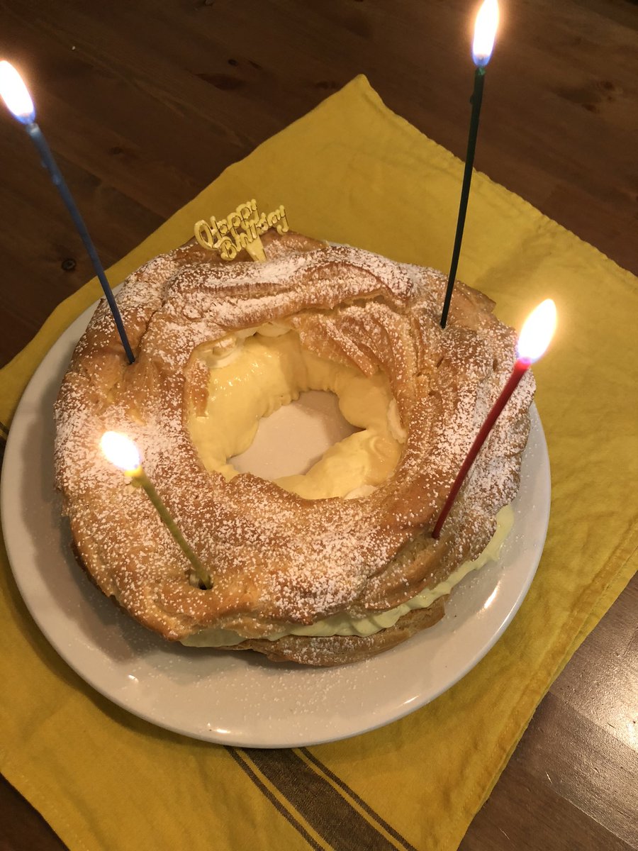 ARImuffin's tweet photo. I baked Paris-Brest on my husband's birthday. I'm looking forward to baking it once a year.

#旦那さん #お誕生日 #おめでとう #一年に一度のお楽しみ https://t.co/mwhk39cUf4