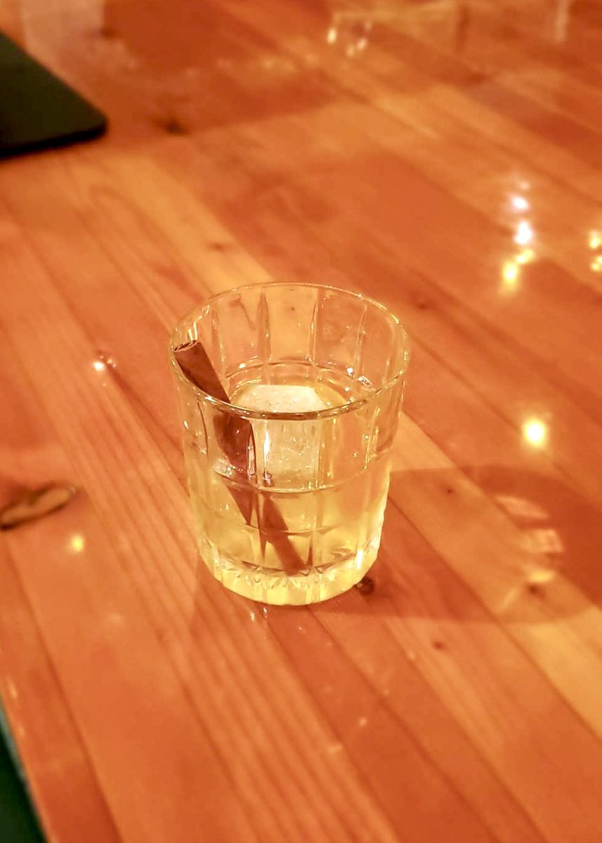 LT_Distillery's tweet photo. Super delicious Cardamom Gin Old Fashioned 🥃

We’re here ‘til 9pm. Swing by!
#longtabledistillery #oldfashioned #gin #londondrygin #distillery #vancouverdistillery #bcdistillery #canadiandistillery #bcliquor #bcl #vancouver #vancity #vanlife #explorevancouver #veryvancouver #yvr https://t.co/mVfQVjXt0P