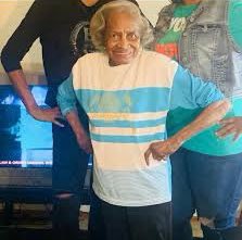 TheeJoeBraxton's tweet photo. Prayers for #GrandmaHolla #LotteryFrappeAndLaughs 🙏🏾 https://t.co/DxLoLP2oMC