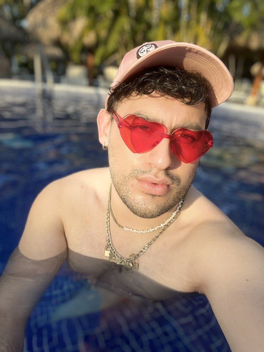 Roy Manzur 💖✨🪐 (@roymanzur) on Twitter photo Una selfie pa’ encontrar tronco ✨🤙🏻#gayqueretaro #gayqro #gaymexico <a href="/QroEncuentroGay/">EncuentroGayQro</a> <a href="/EncuentroGayQro/">EncuentrosGayQueretaro</a> @encuentrogaymty Una selfie pa’ encontrar tronco ✨🤙🏻#gayqueretaro #gayqro #gaymexico <a href="/QroEncuentroGay/">EncuentroGayQro</a> <a href="/EncuentroGayQro/">EncuentrosGayQueretaro</a> @encuentrogaymty