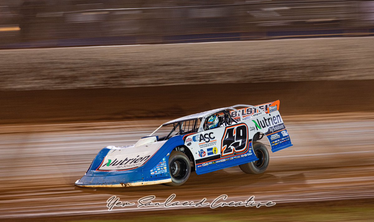 Congratulations @TheFast49 on the victory at the @WildWShootout tonight! 

#dirtracing #jonathandavenport