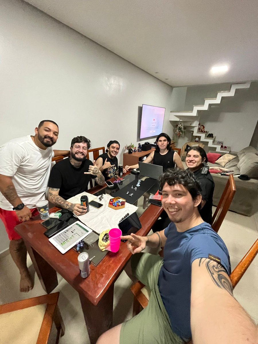 arca_'s tweet image. RPG NIGHT de respeito. Queria poder jogar  mais vezes 🥲. mas tá bom.
.
.
.
#rpg #rpgnight #RPGGroup #DnD #dungeonsanddragons